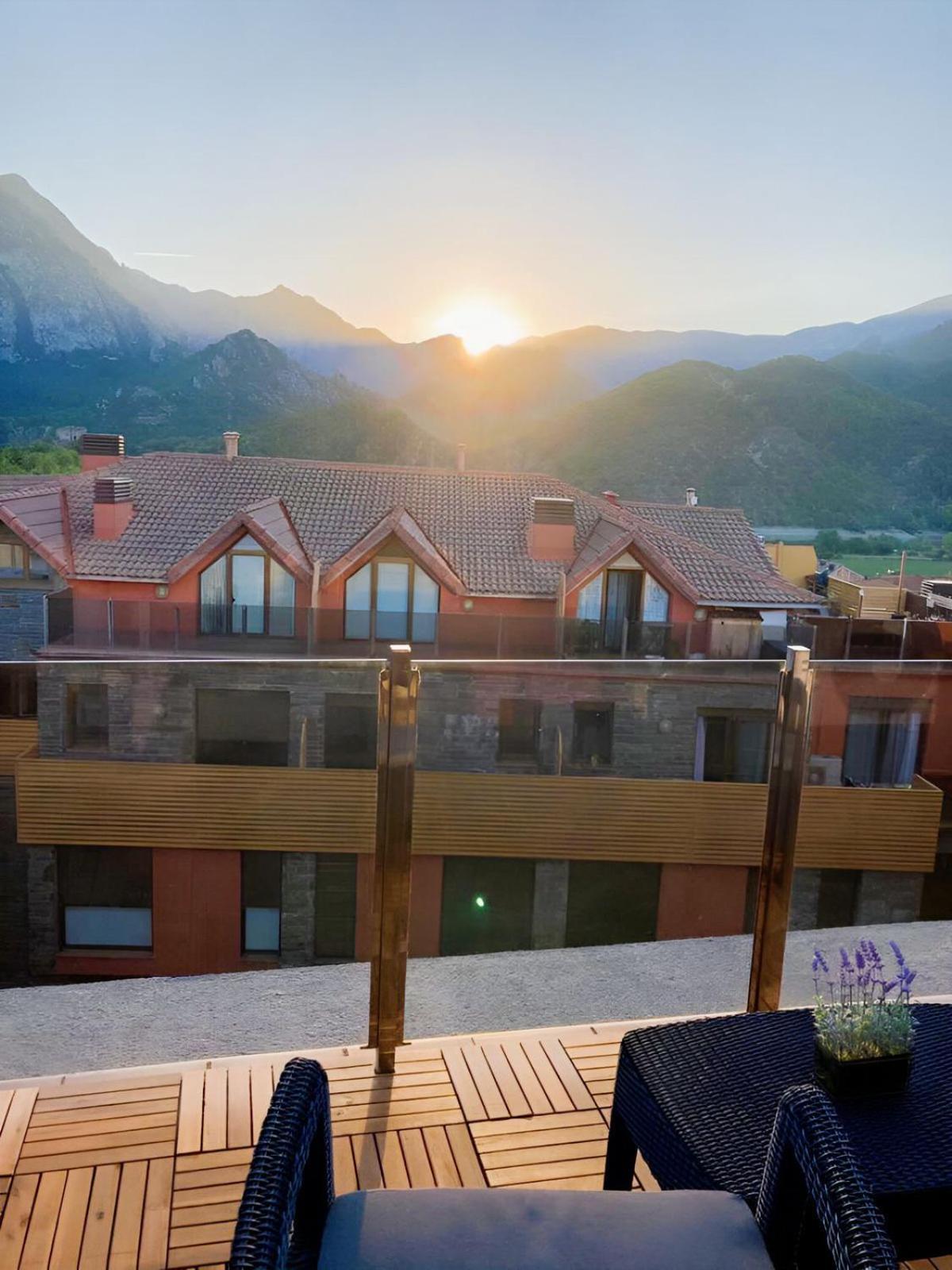 Apartament Duplex Amb Vistes Al Pirineu Catala Коль-де-Нарго Экстерьер фото